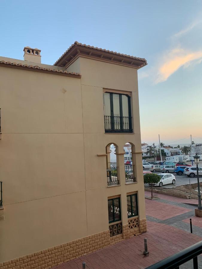 Tiyoweh Lägenhet Nerja Exteriör bild