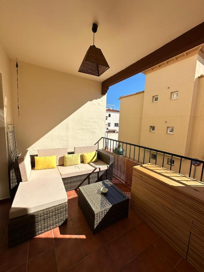 Tiyoweh Lägenhet Nerja Exteriör bild