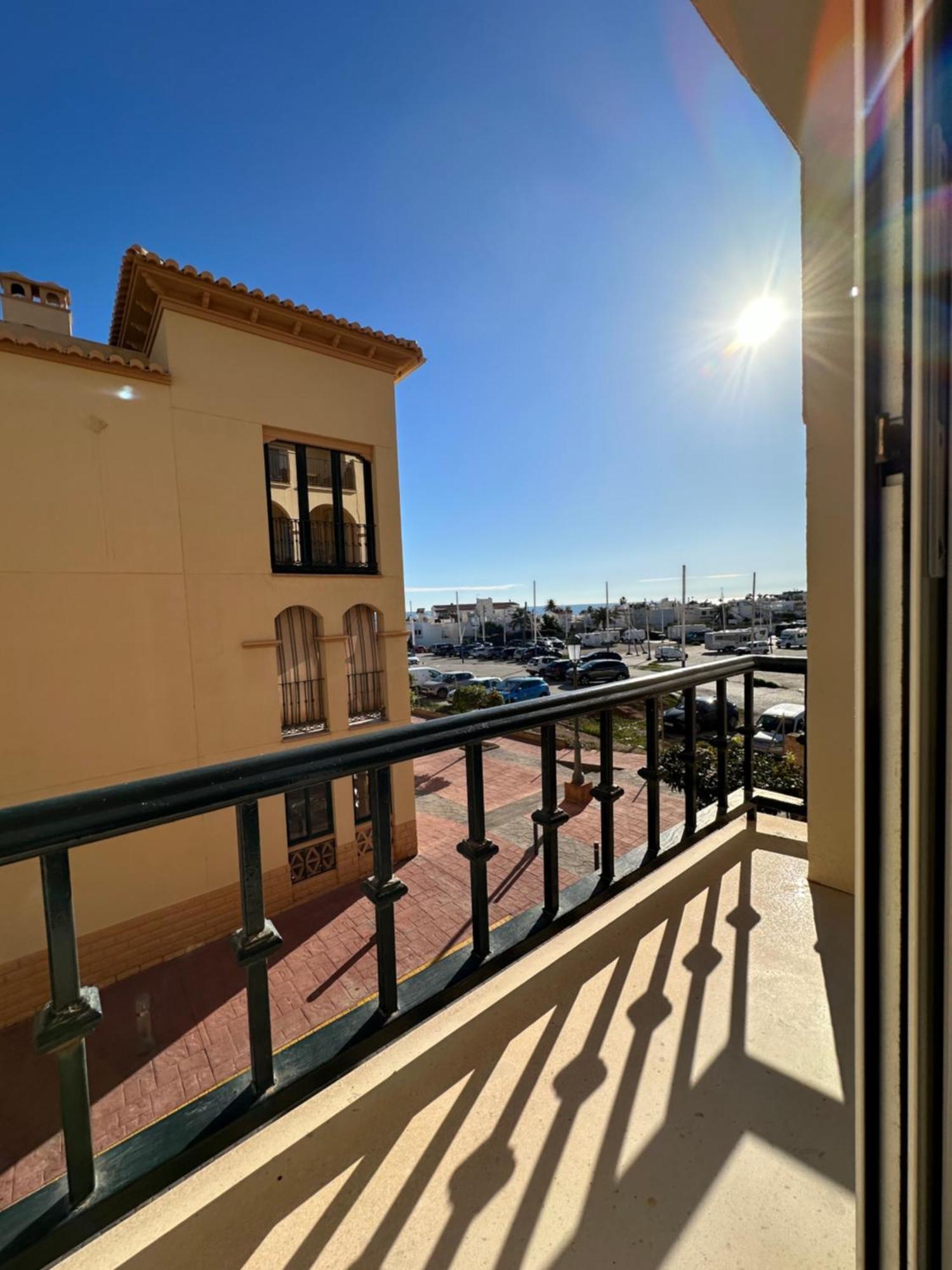Tiyoweh Lägenhet Nerja Exteriör bild