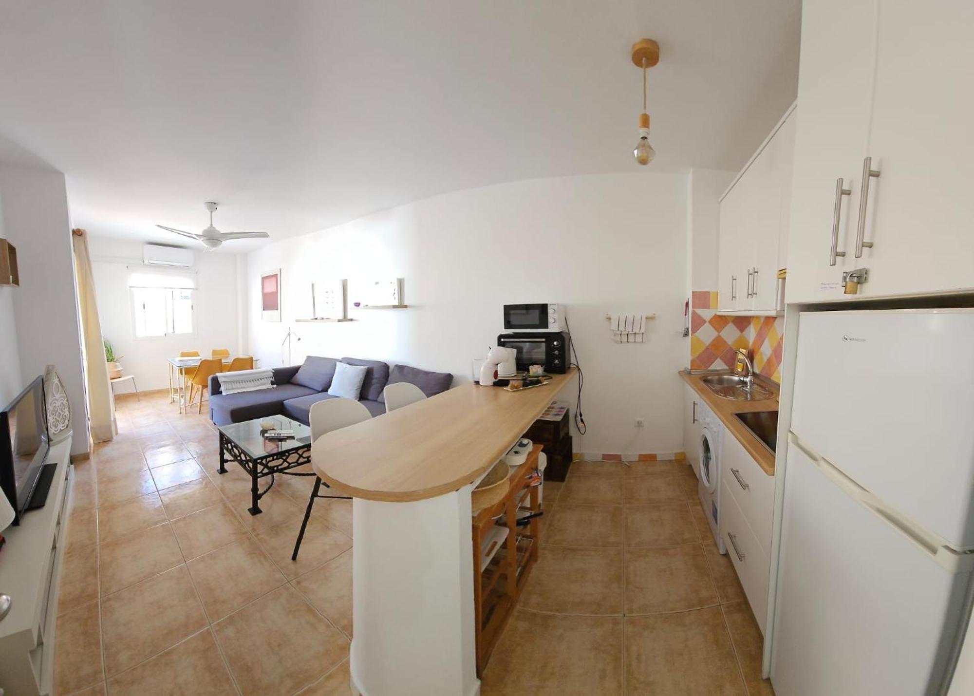 Tiyoweh Lägenhet Nerja Exteriör bild